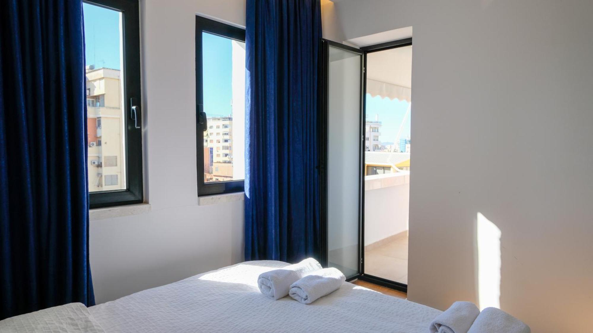 2E Center Apartment Tiran Dış mekan fotoğraf
