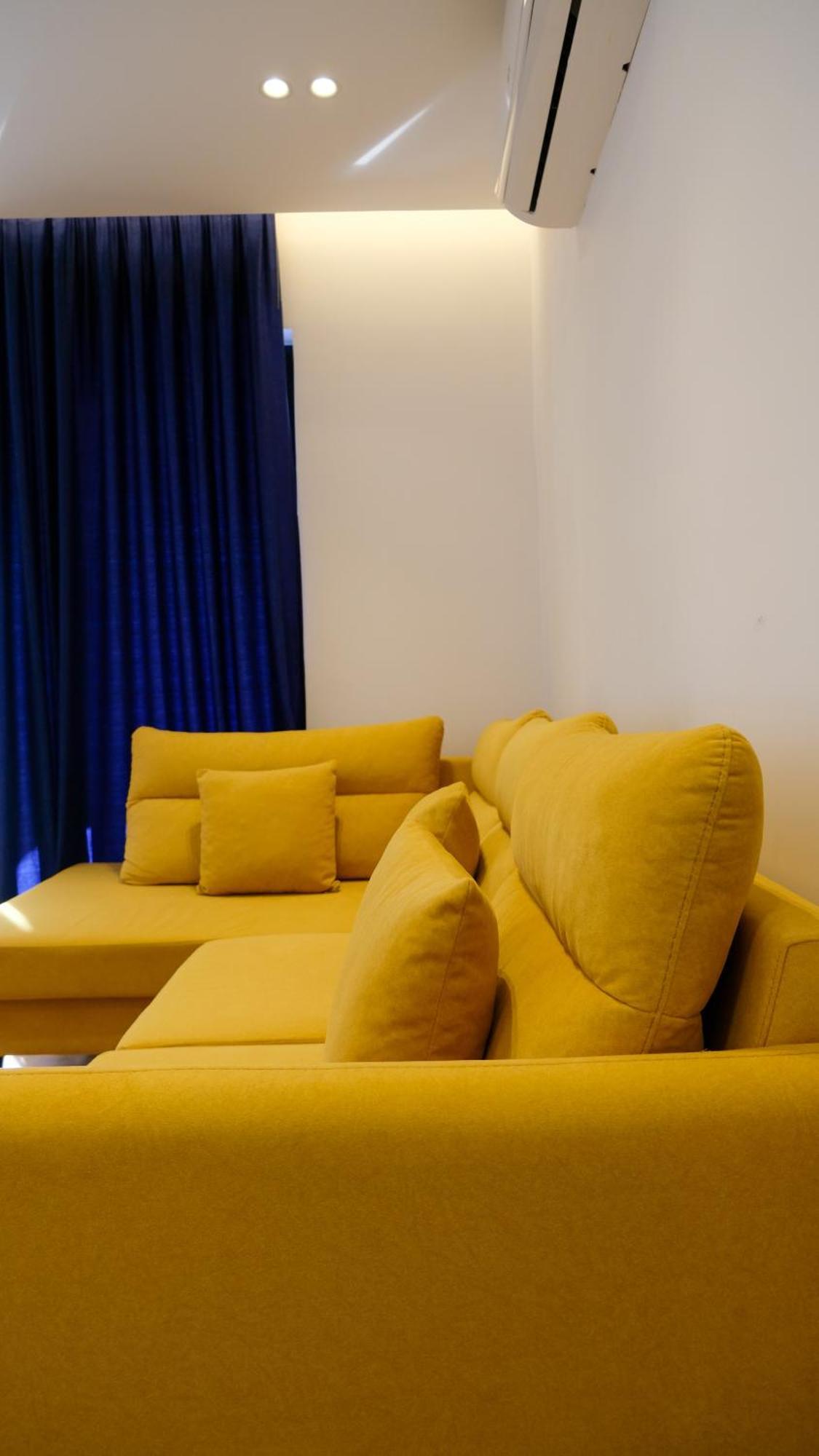 2E Center Apartment Tiran Dış mekan fotoğraf