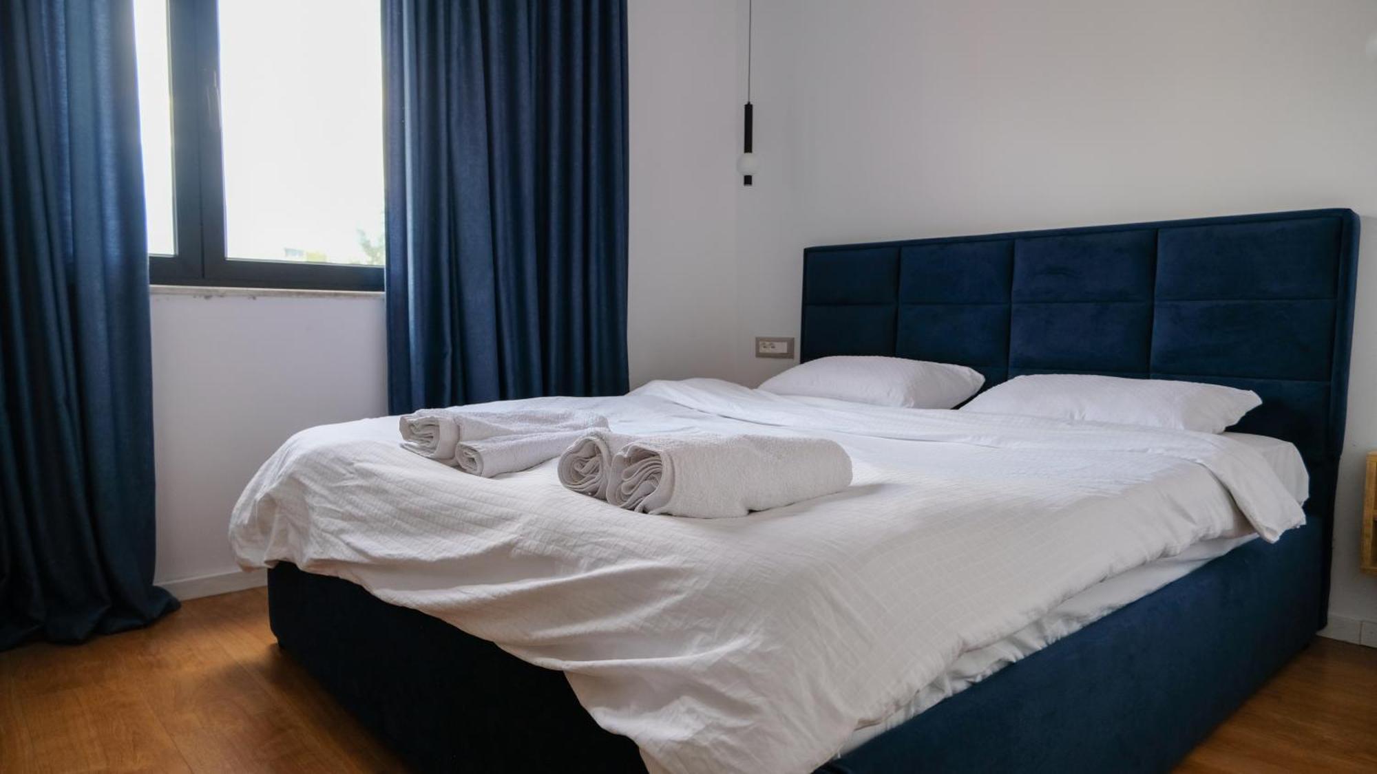 2E Center Apartment Tiran Dış mekan fotoğraf