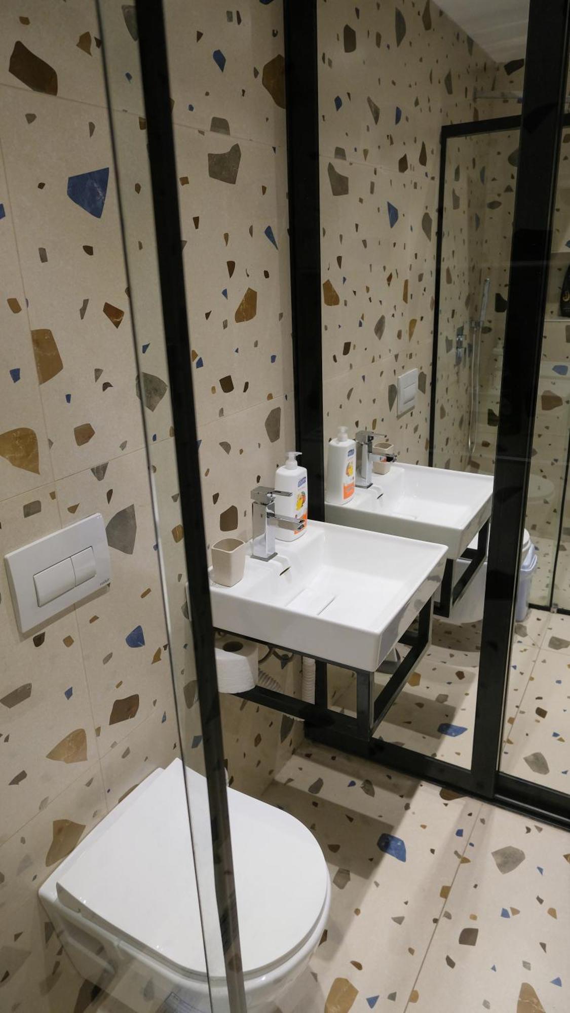 2E Center Apartment Tiran Dış mekan fotoğraf