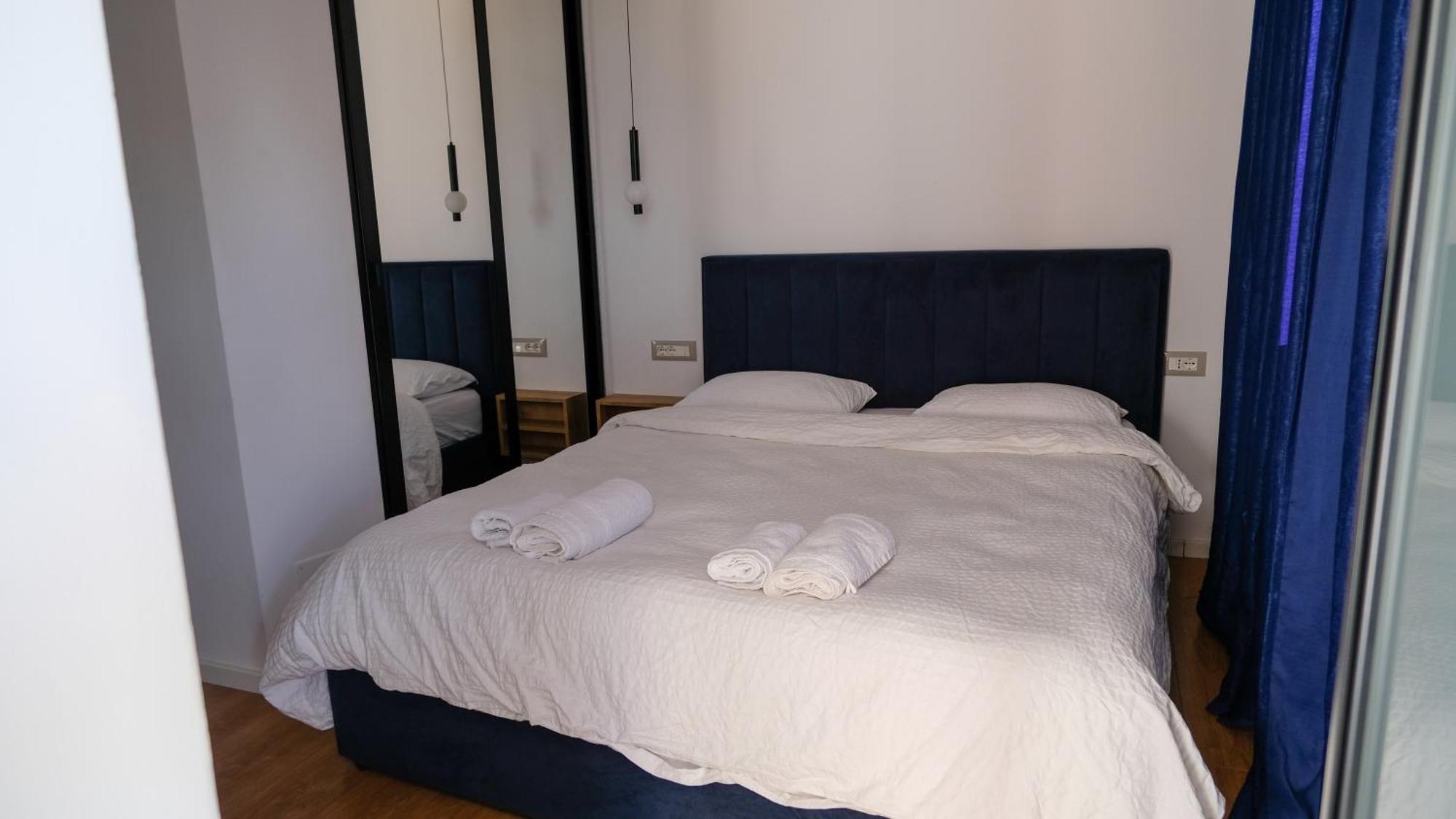 2E Center Apartment Tiran Dış mekan fotoğraf