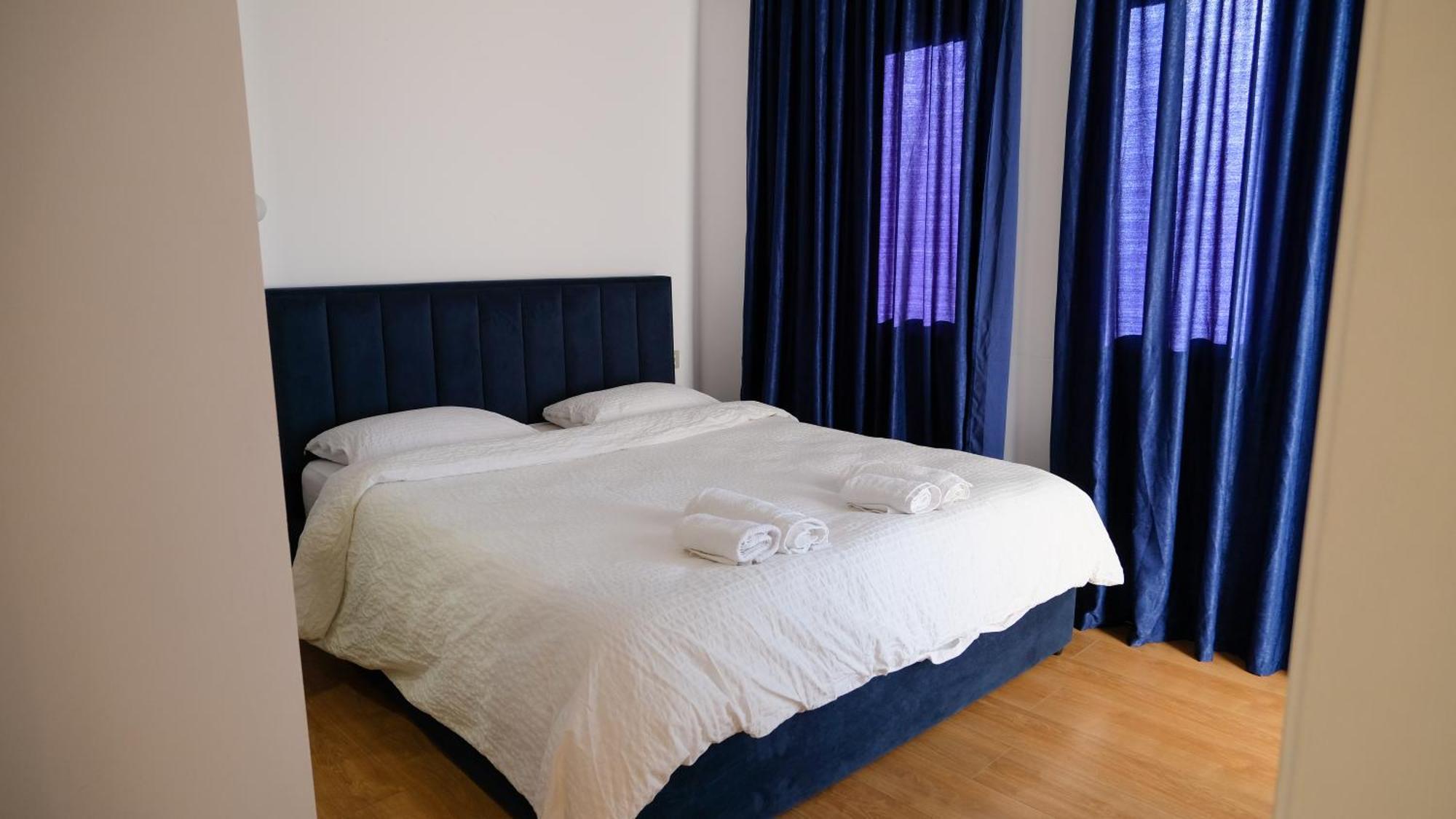 2E Center Apartment Tiran Dış mekan fotoğraf